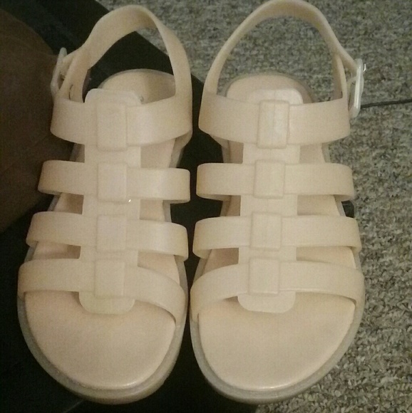 Nude sandals - Picture 2 of 4